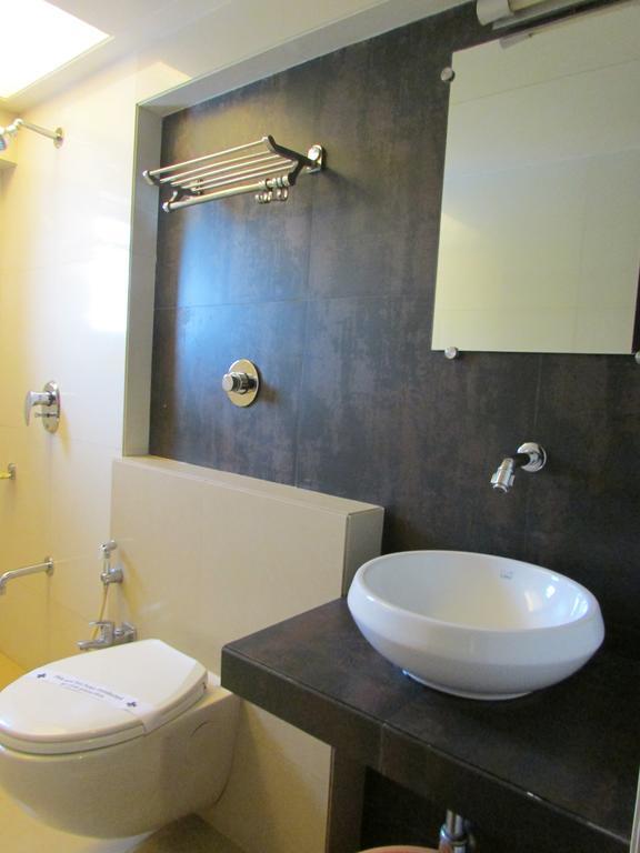 Hotel Mourya Residency Thane Luaran gambar