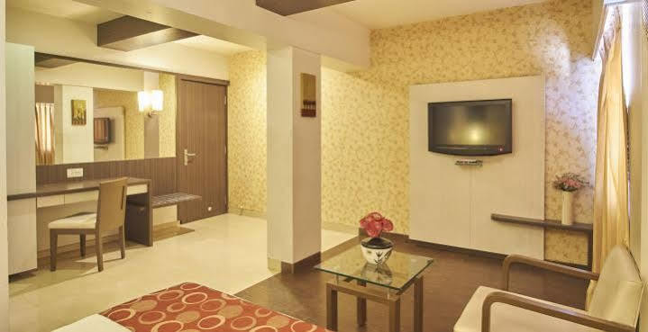 Hotel Mourya Residency Thane Luaran gambar
